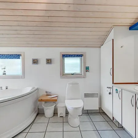 Cozy Home In Hadsund With Sauna Prázdninový dům *