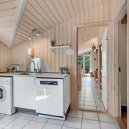 Cozy Home In Hadsund With Sauna Hadsund