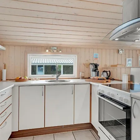 Cozy Home In Hadsund With Sauna * Hadsund