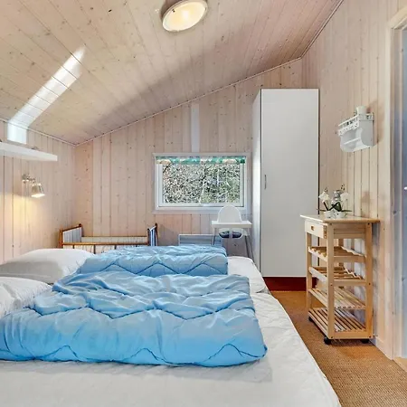 Cozy Home In Hadsund With Sauna *