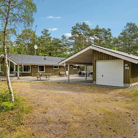 4 Bedroom Gorgeous In Hadsund * Odde